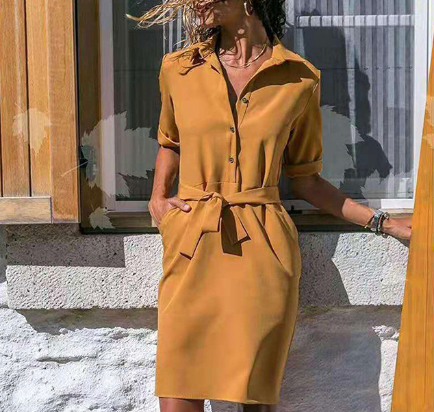 GR | tailliertes stilvolles Kleid