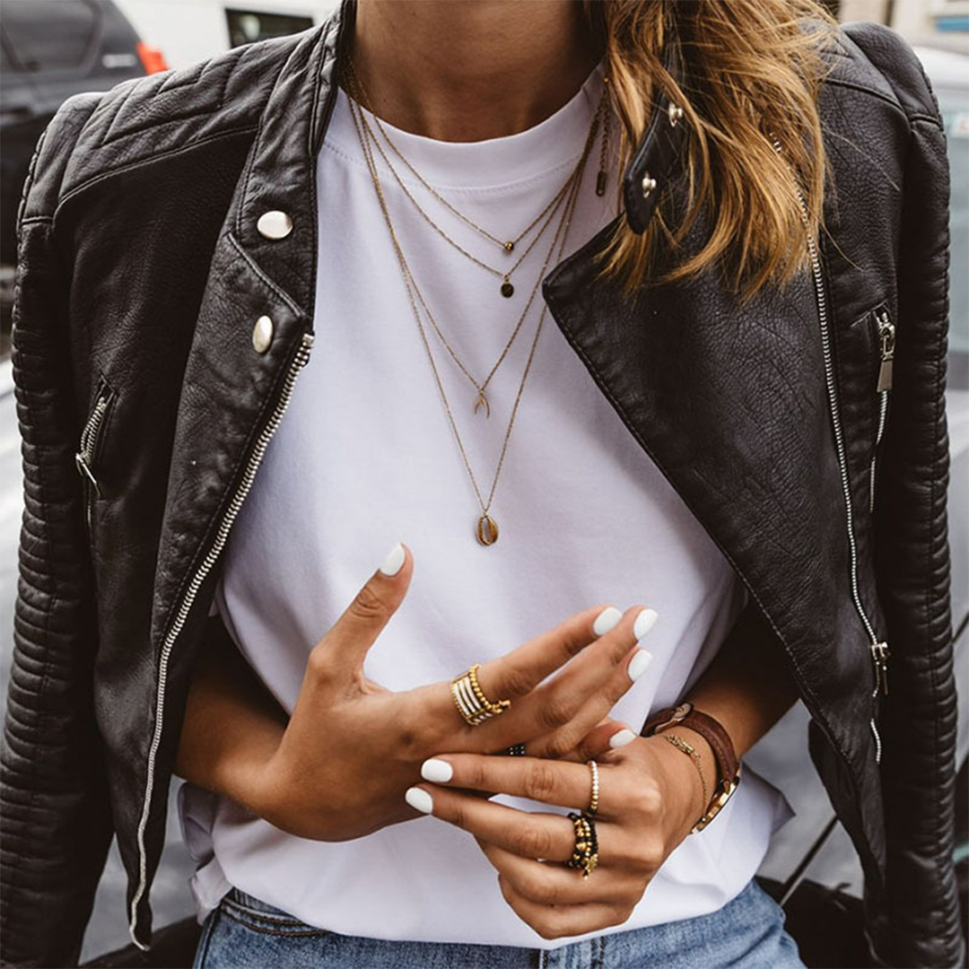 GR | Elegant leather jacket for women.
