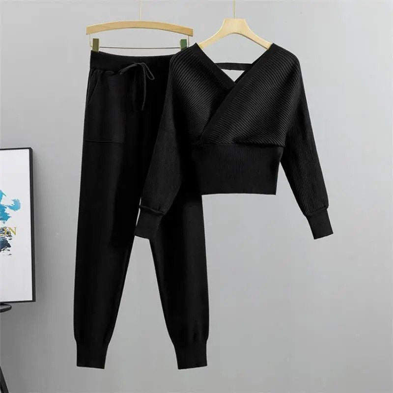 GR | Women's Tracksuit – Comfortable and Stylish for Fitness and Leisure