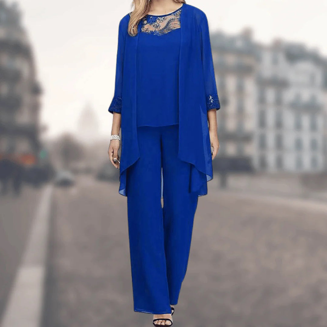GR | Elegant three-piece suit
