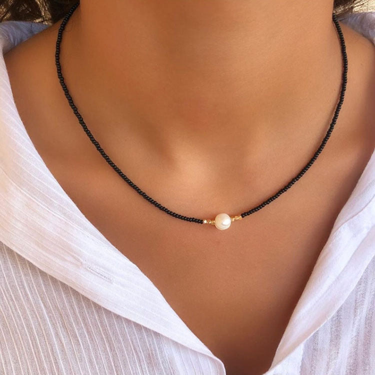 GR | Classic pearl necklace with a subtle sheen