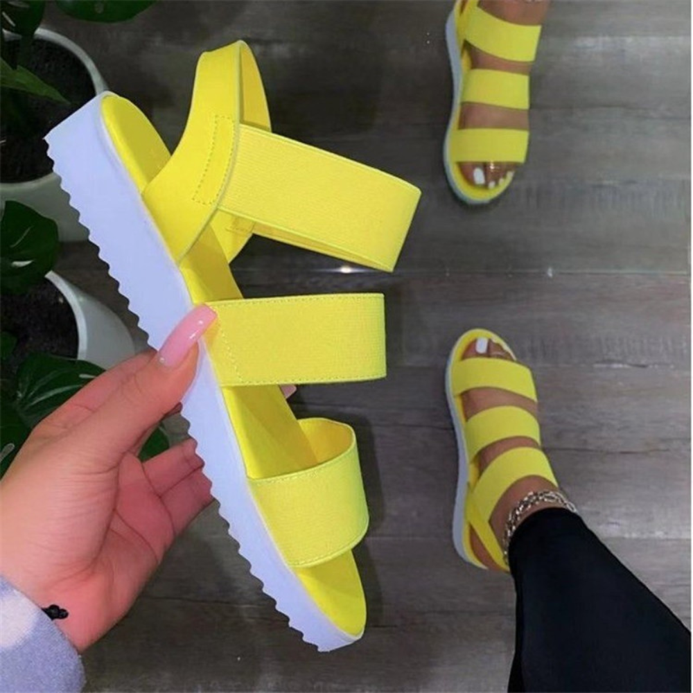 GR | Elegant and comfortable women's sandals with sophisticated straps