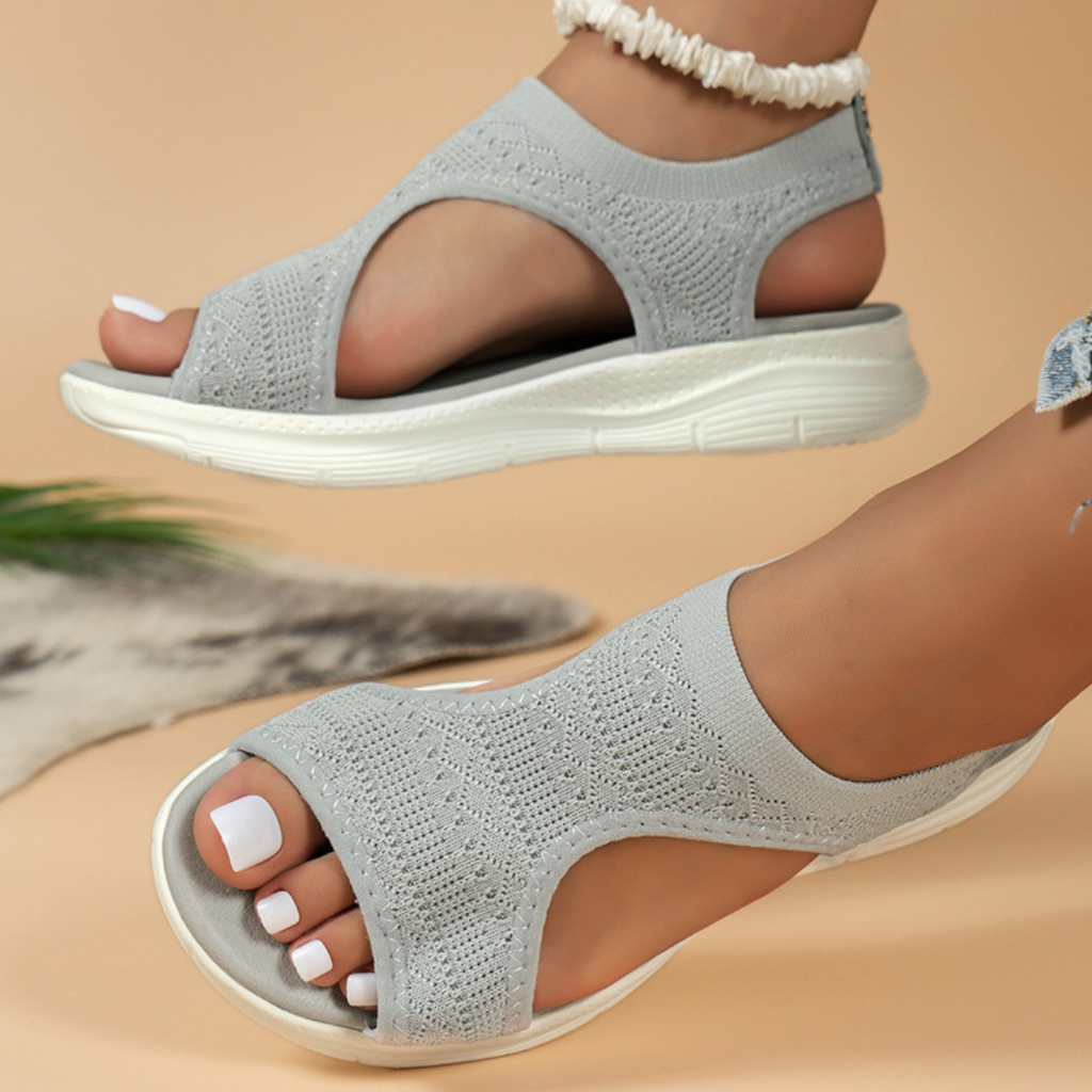 GR | Flexible women's summer sandals