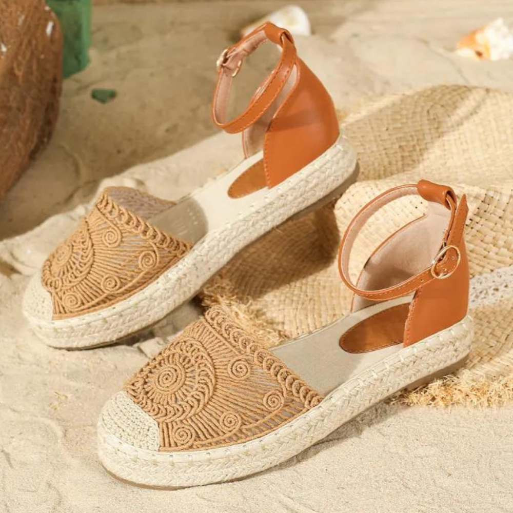 GR | Elegant and sophisticated women's sandals for every occasion