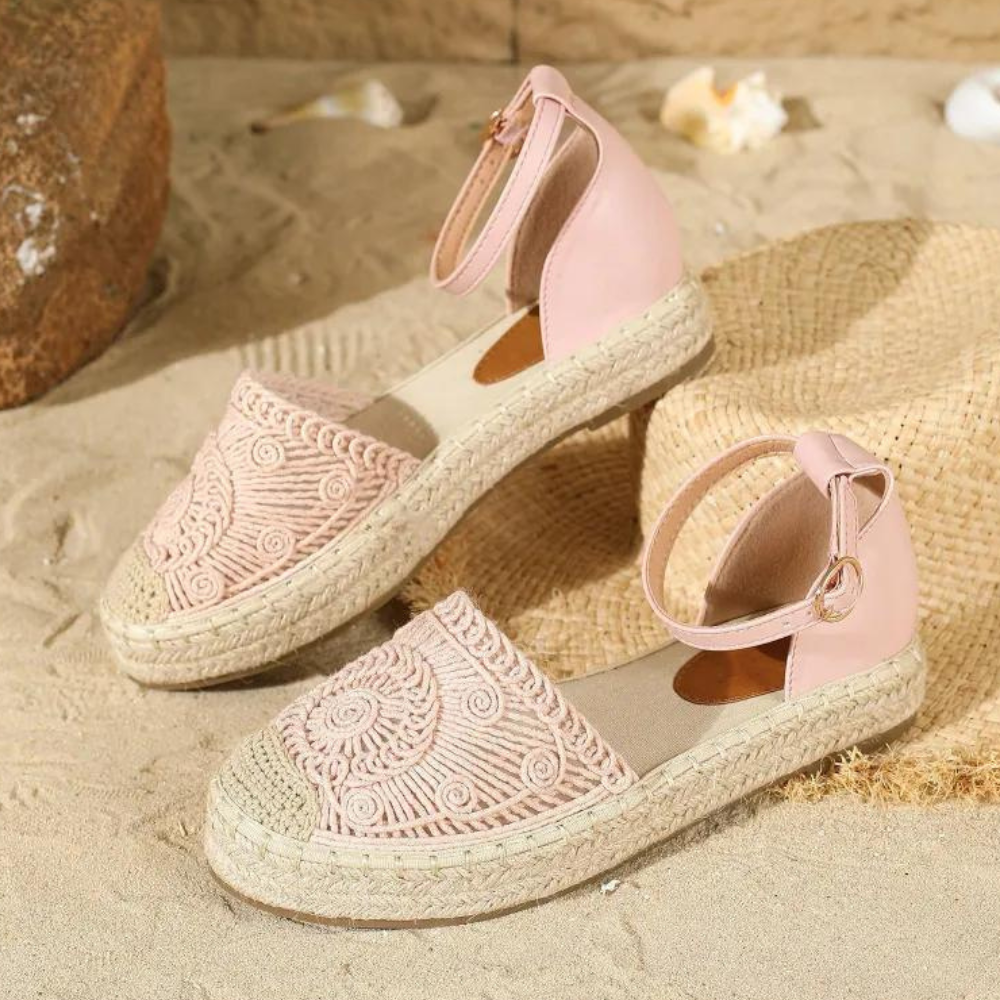 GR | Elegant and sophisticated women's sandals for every occasion