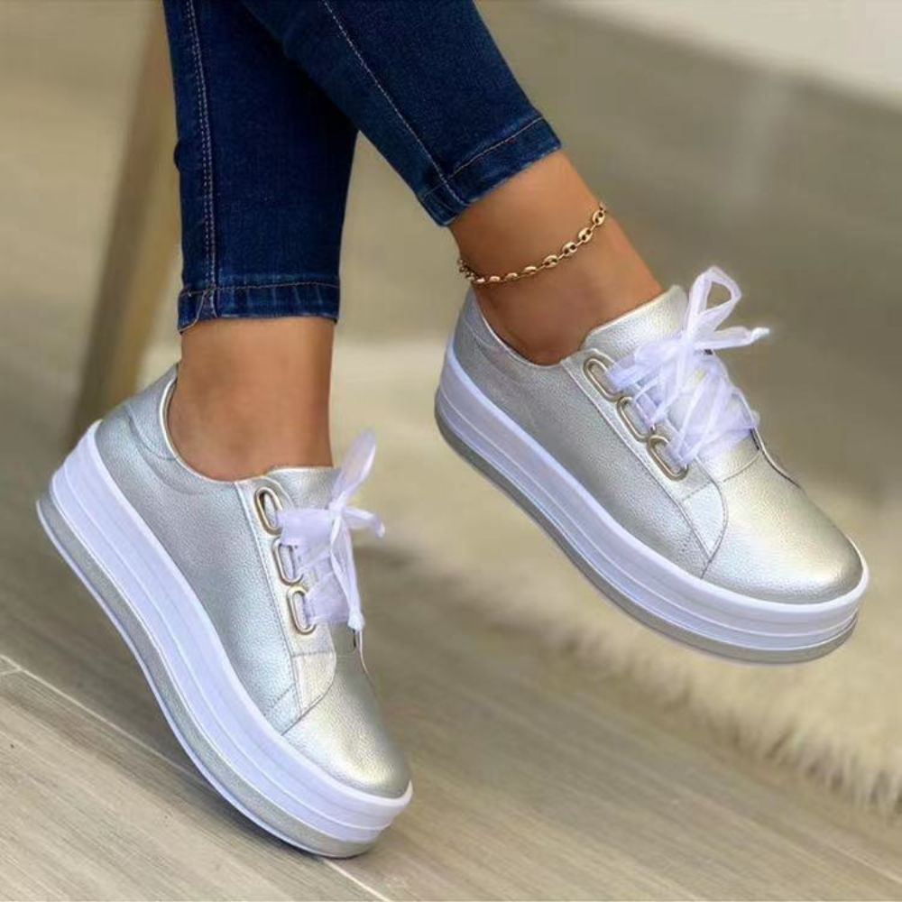 GR | Comfortable and stylish leather women's sneakers