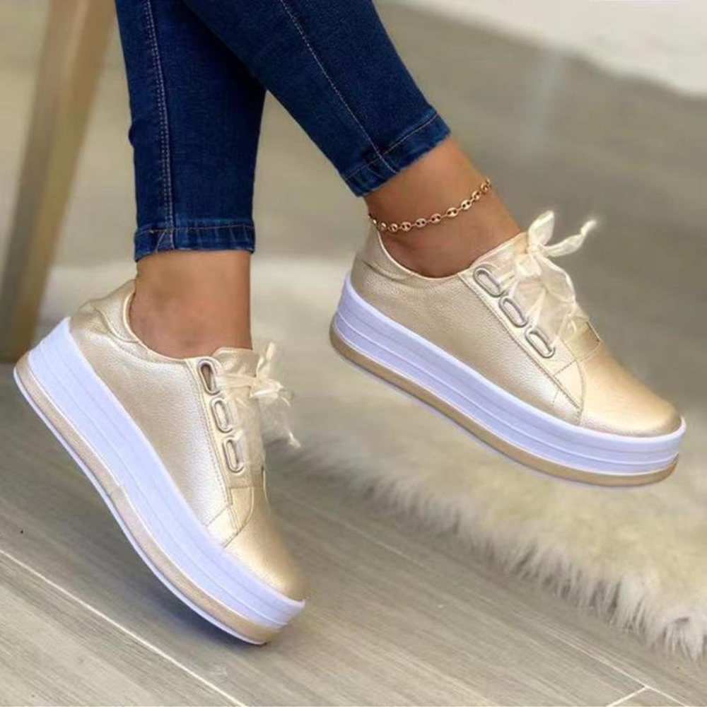 GR | Comfortable and stylish leather women's sneakers