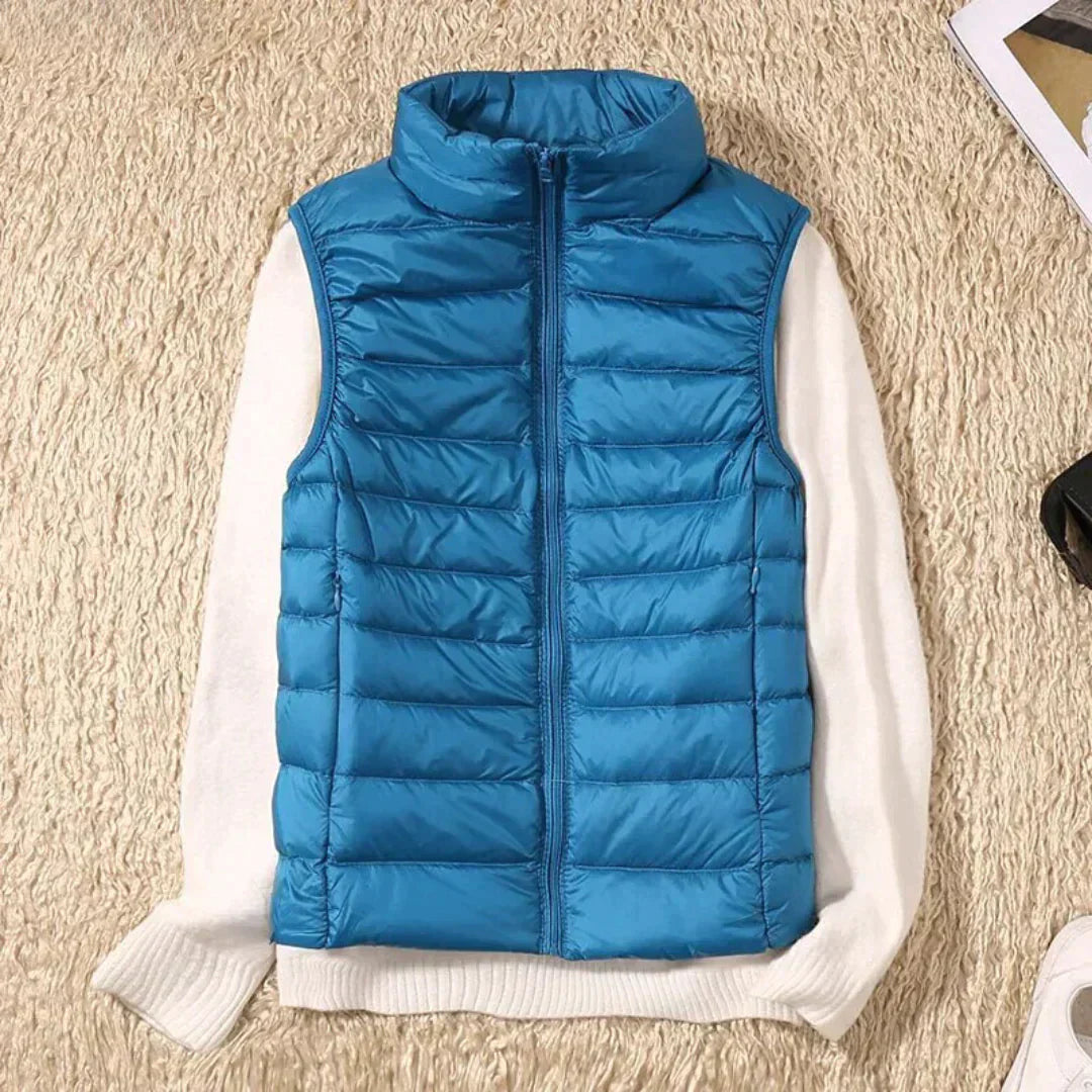 GR | Lightweight women's vest for comfort and style