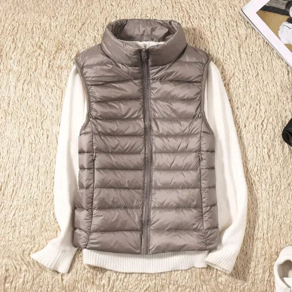 GR | Lightweight women's vest for comfort and style