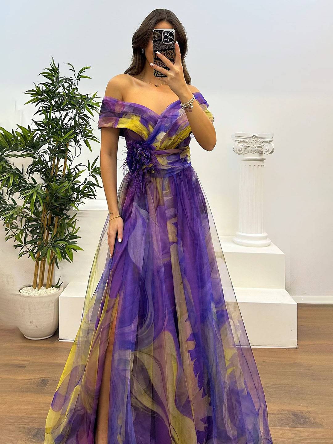 GR | Herrliches Langes Kleid aus Bedrucktem Tüll mit Floralem Bootsausschnitt, Schlitzseite, Ärmellos, Elegant, Vintage, Abendkleid für Frauen