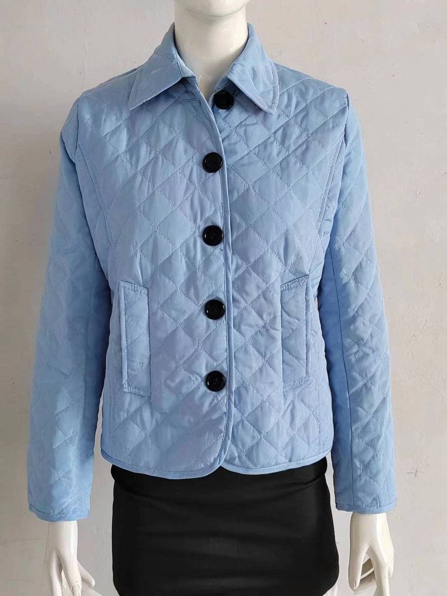 GR | Short solid color coat with button pockets, lapel, long sleeves, women's elegant casual jacket 