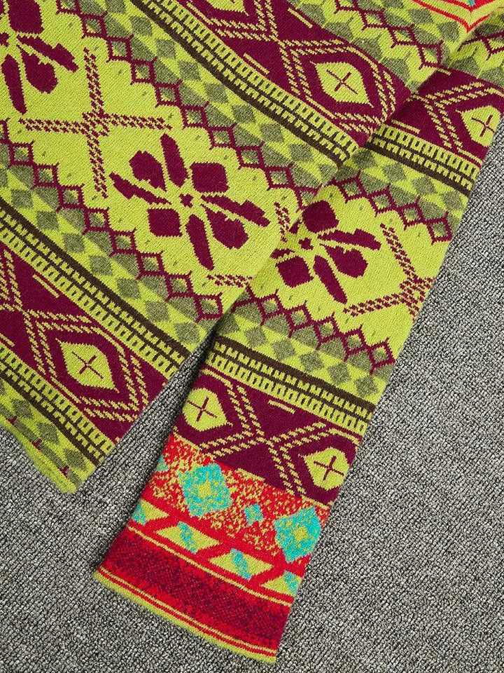 GR | Sweater with Unique Print