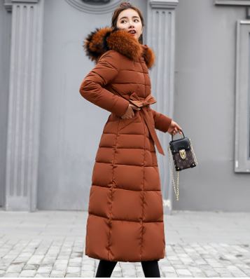 Long coat with fur collar