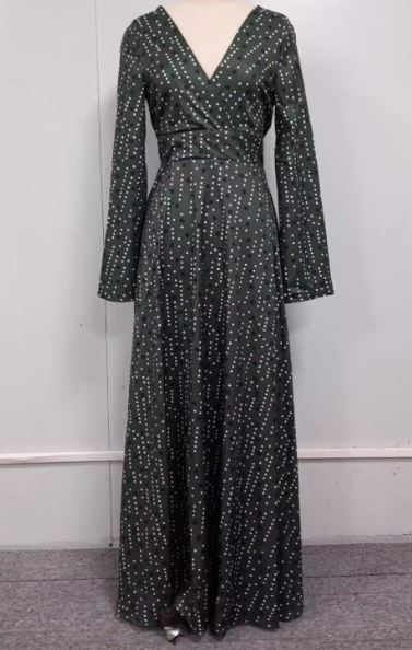 GR | Elegant long dress with polka dot print