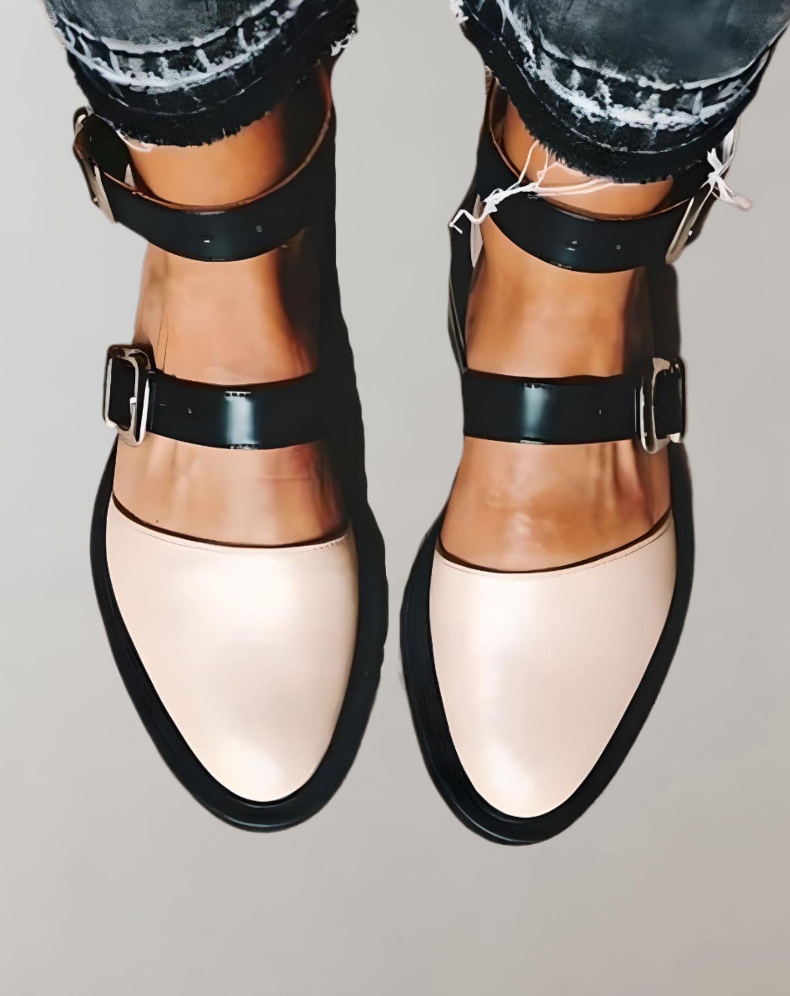 GR | Closed Sandals with Random Design Shoes