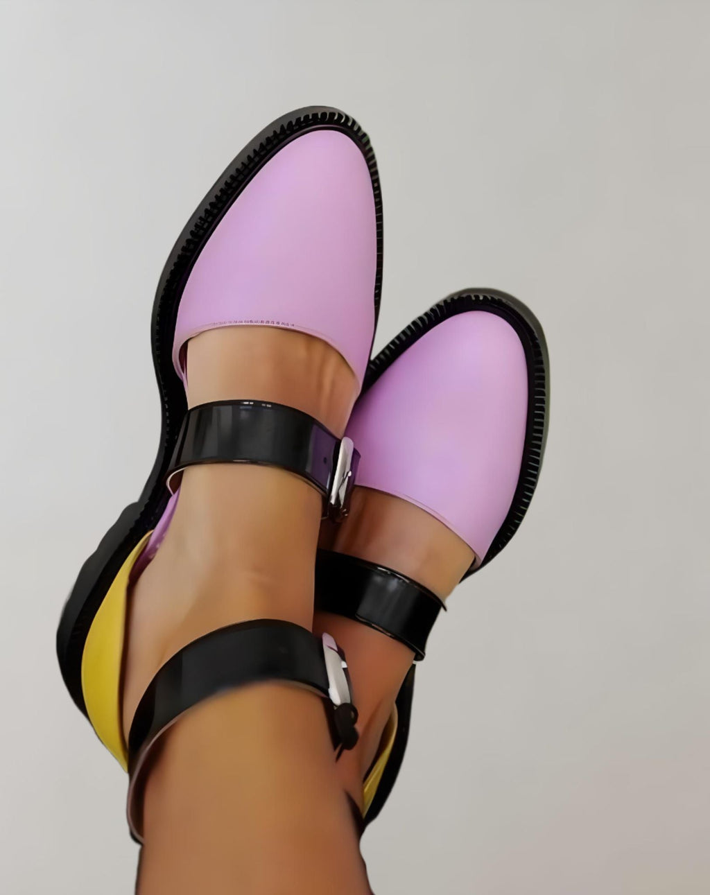 GR | Closed Sandals with Random Design Shoes