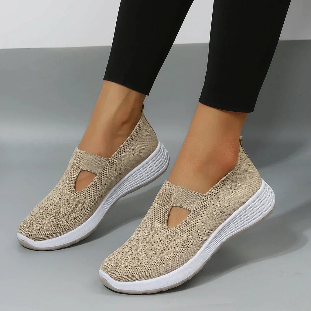 GR | Orthopedic shoes made of mesh
