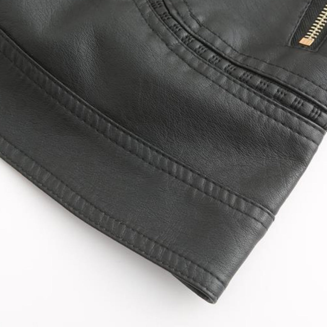GR | Elegant leather jacket for women