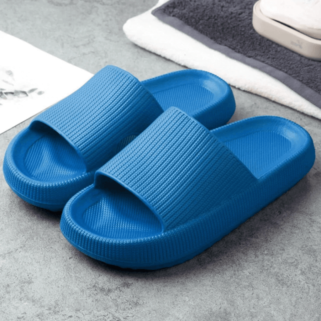 GR | Soft, comfortable slippers
