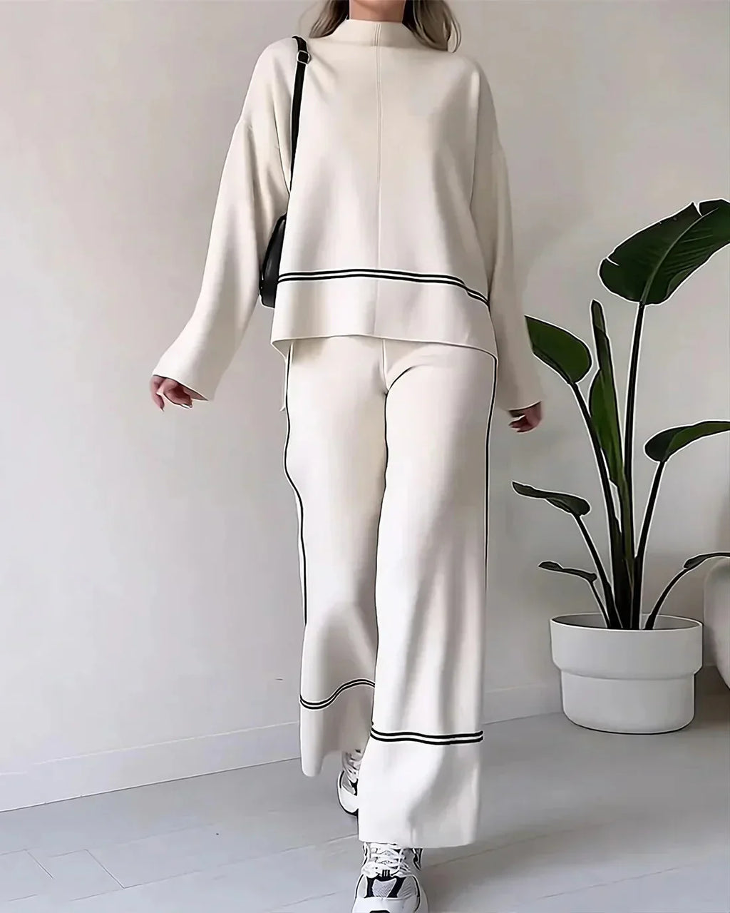 GR | Order Set Two-piece set consisting of oversized women's sweater and wide-leg trousers
