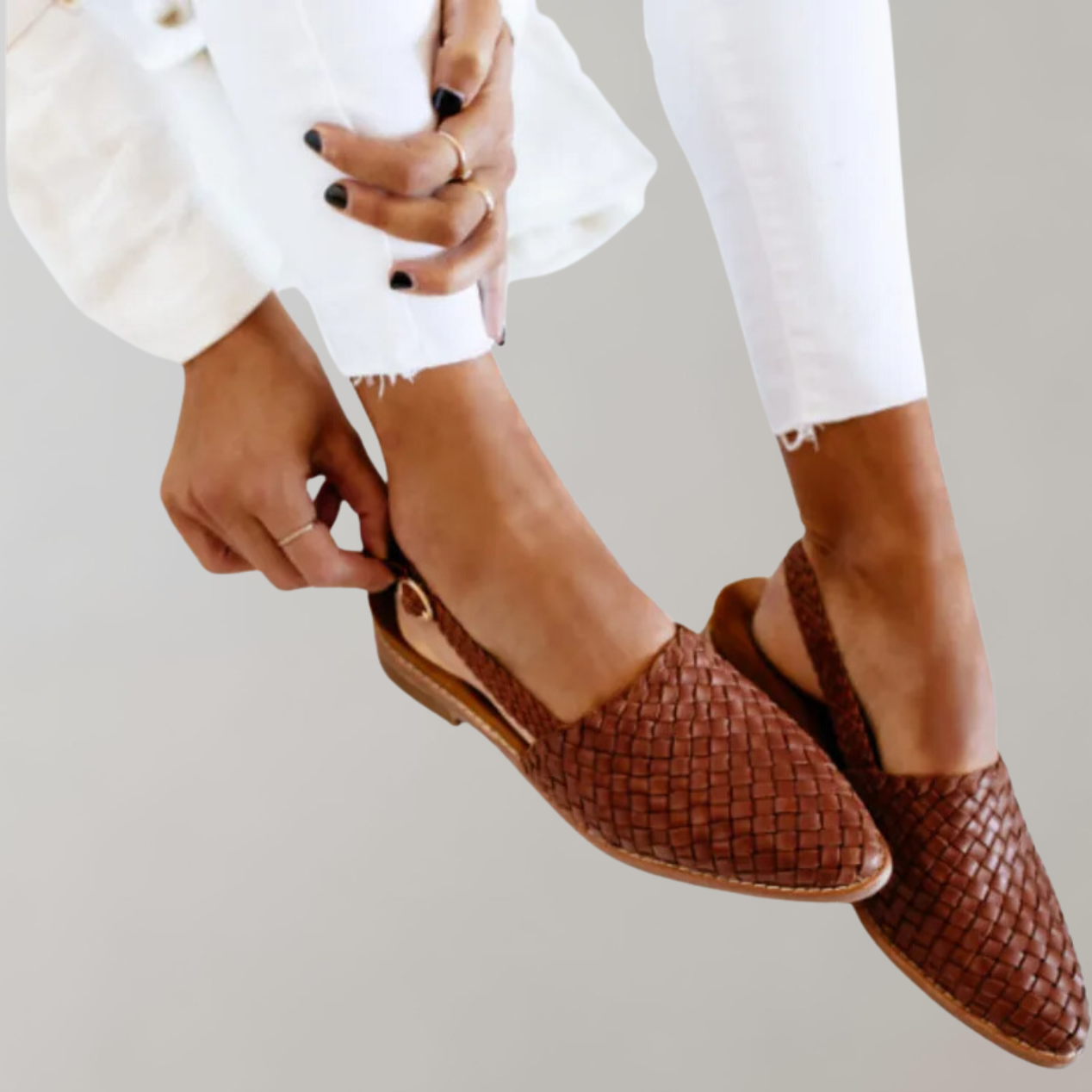 GR - Flat sandal with low heel | Loafer sandal with strap at the back