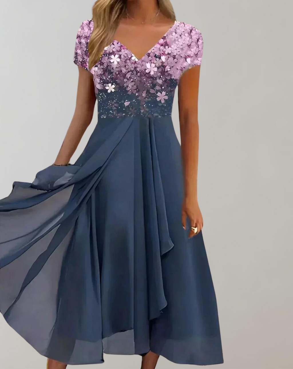 Luméa™ – Elegant evening dress with floral shimmer & flowing skirt