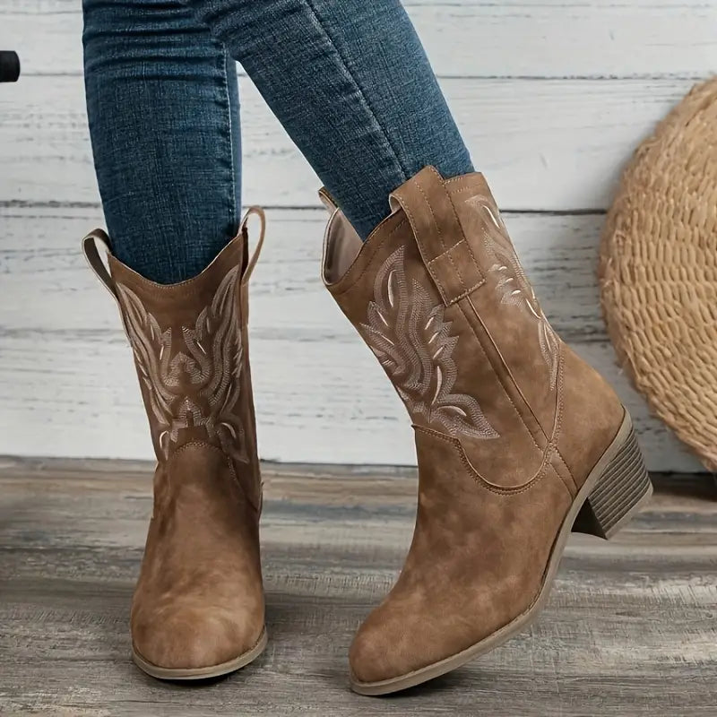GR | Women's boots with mid-height shaft and block heel