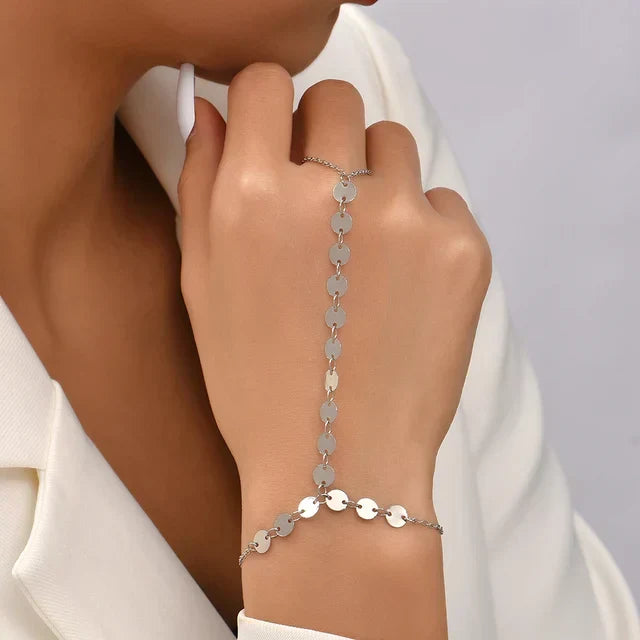 GR | Creative Small Chain Bracelet Finger Rings