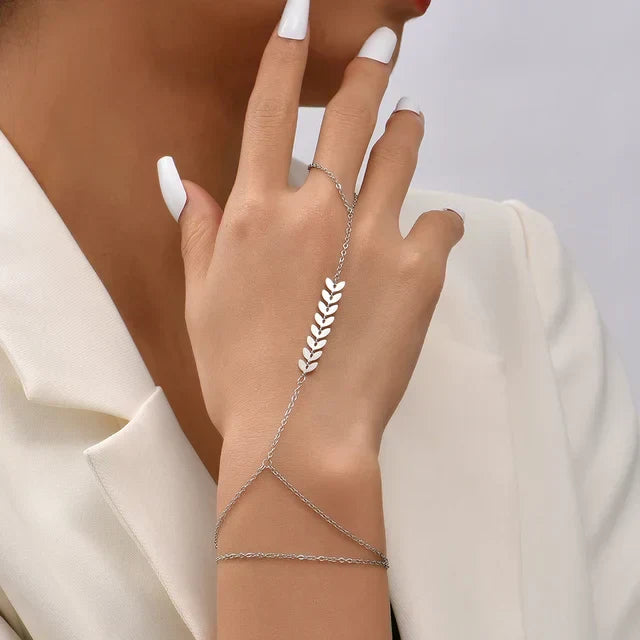 GR | Creative Small Chain Bracelet Finger Rings
