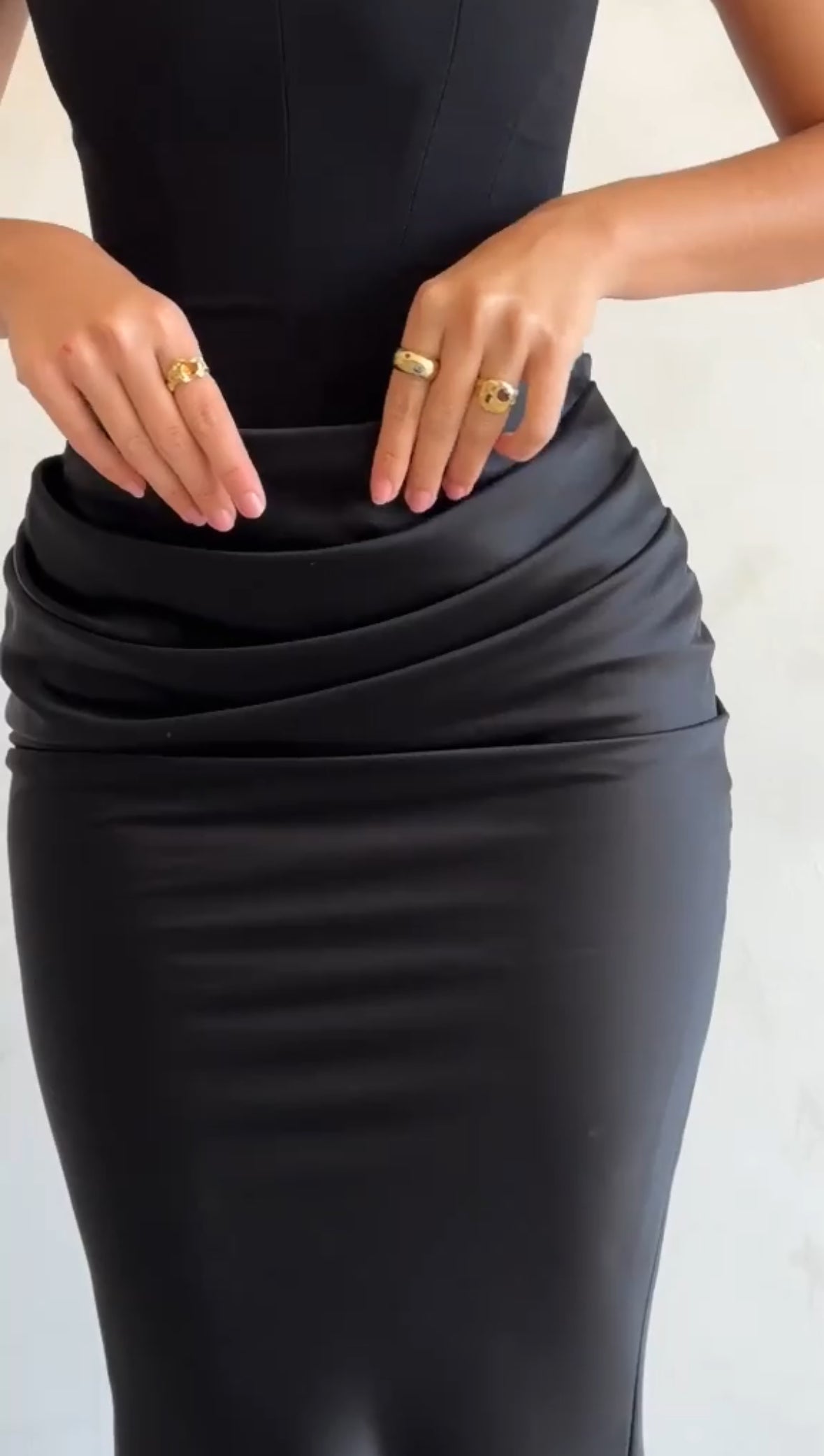 Dress with satin skirt | Make everyone look at you 