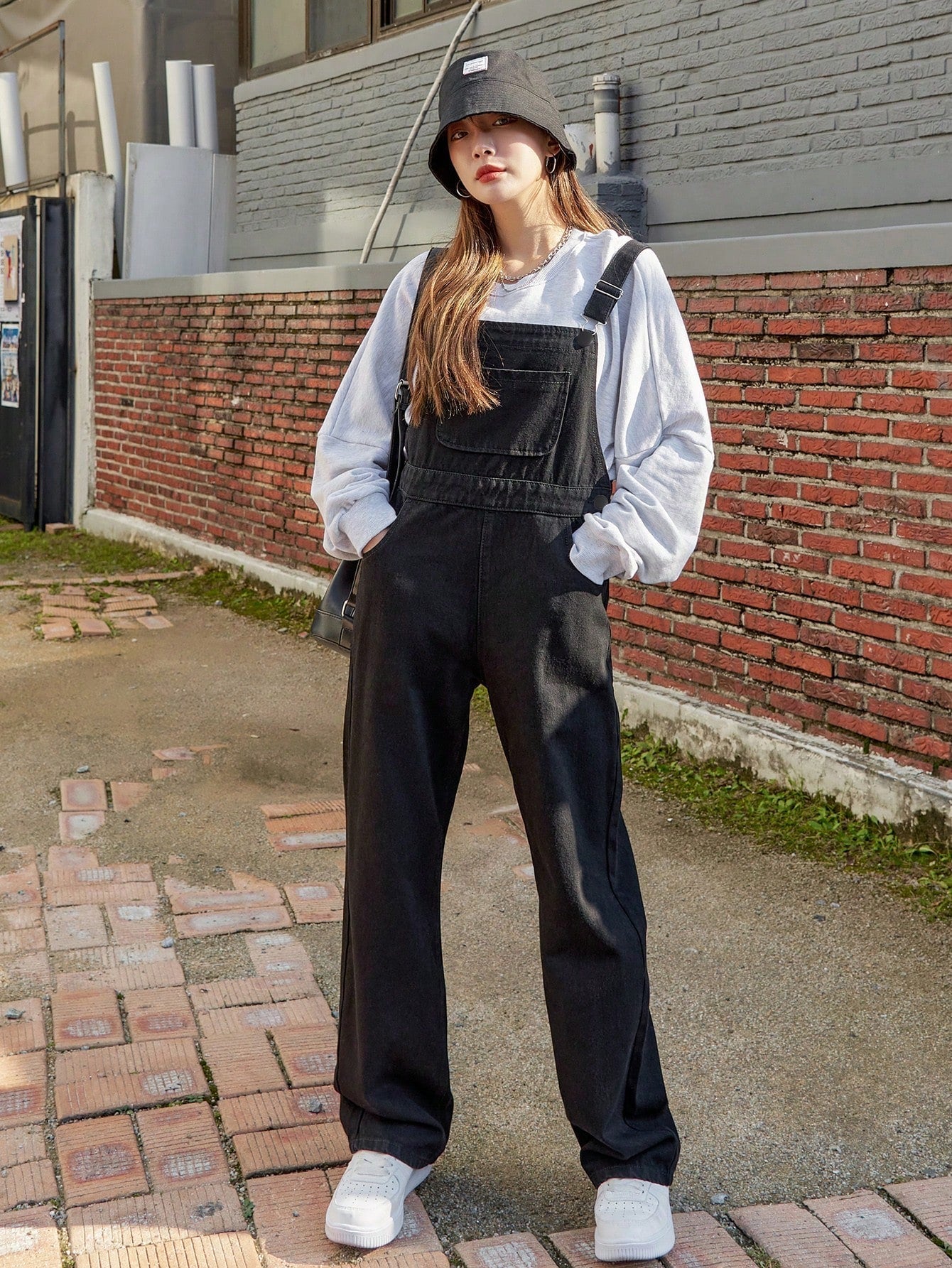 GR | Slanted pocket denim dungarees without sweatshirt 