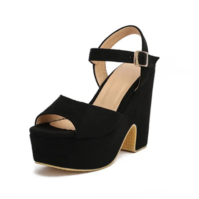 GR | Trendy sandals with block heels