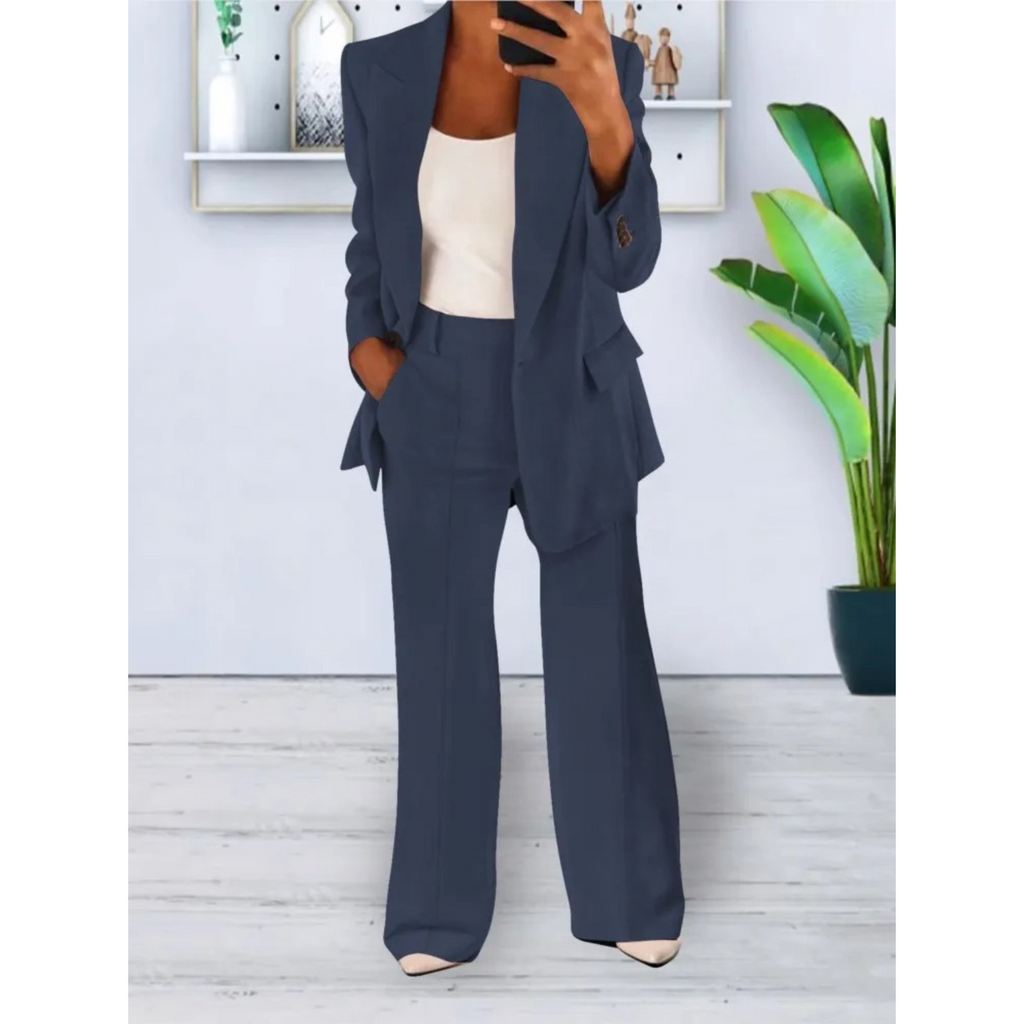 GR | Women's suit with blazer and trousers