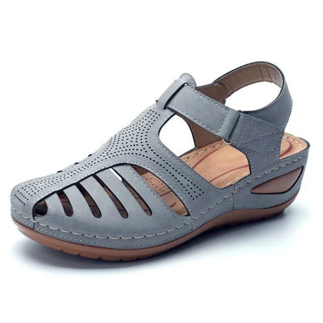 GR | Orthopedic sandals with Velcro closure