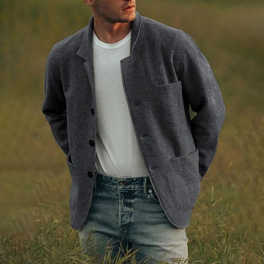 GR | Jackets with multiple pockets