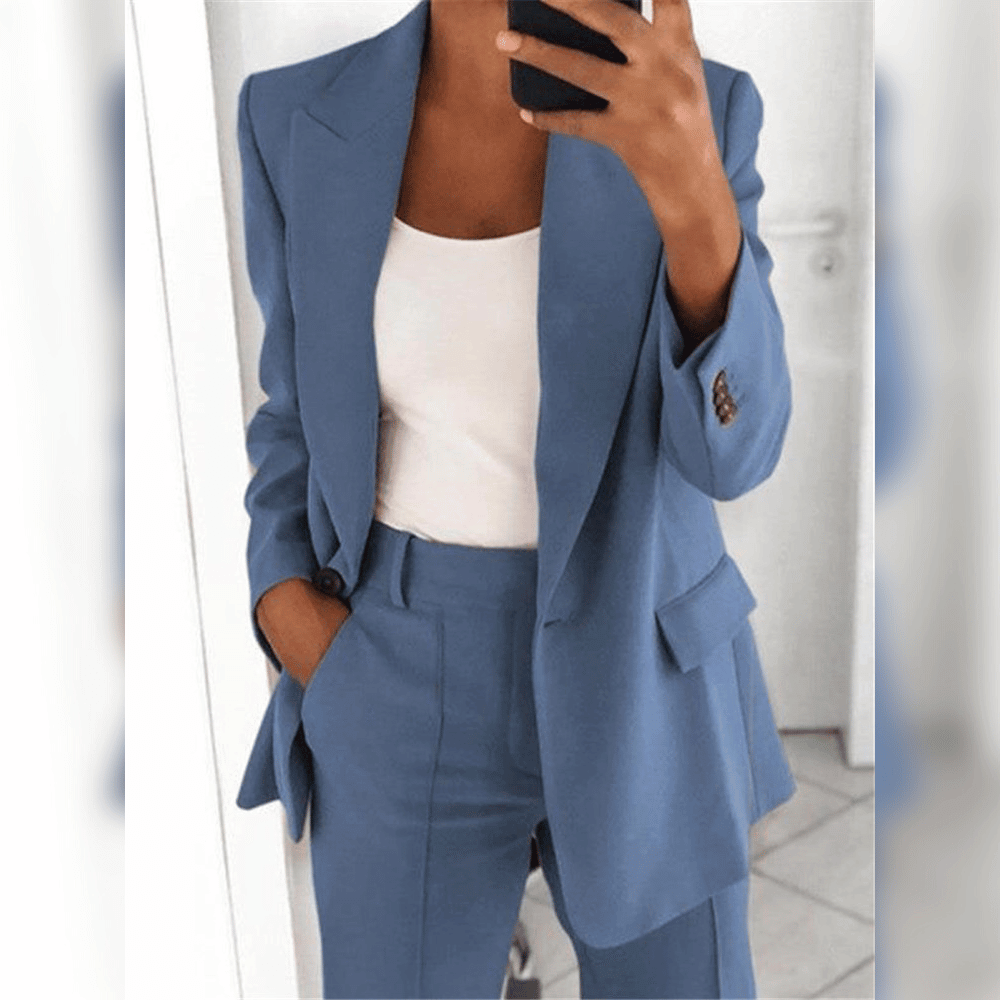 GR | Elegant & Comfortable Suit