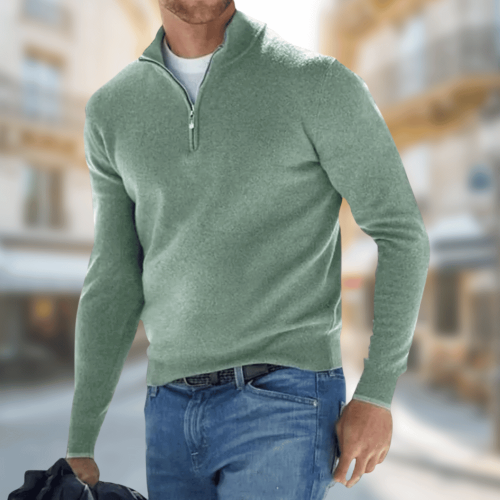 The comfortable and elegant sweater for the transitional season