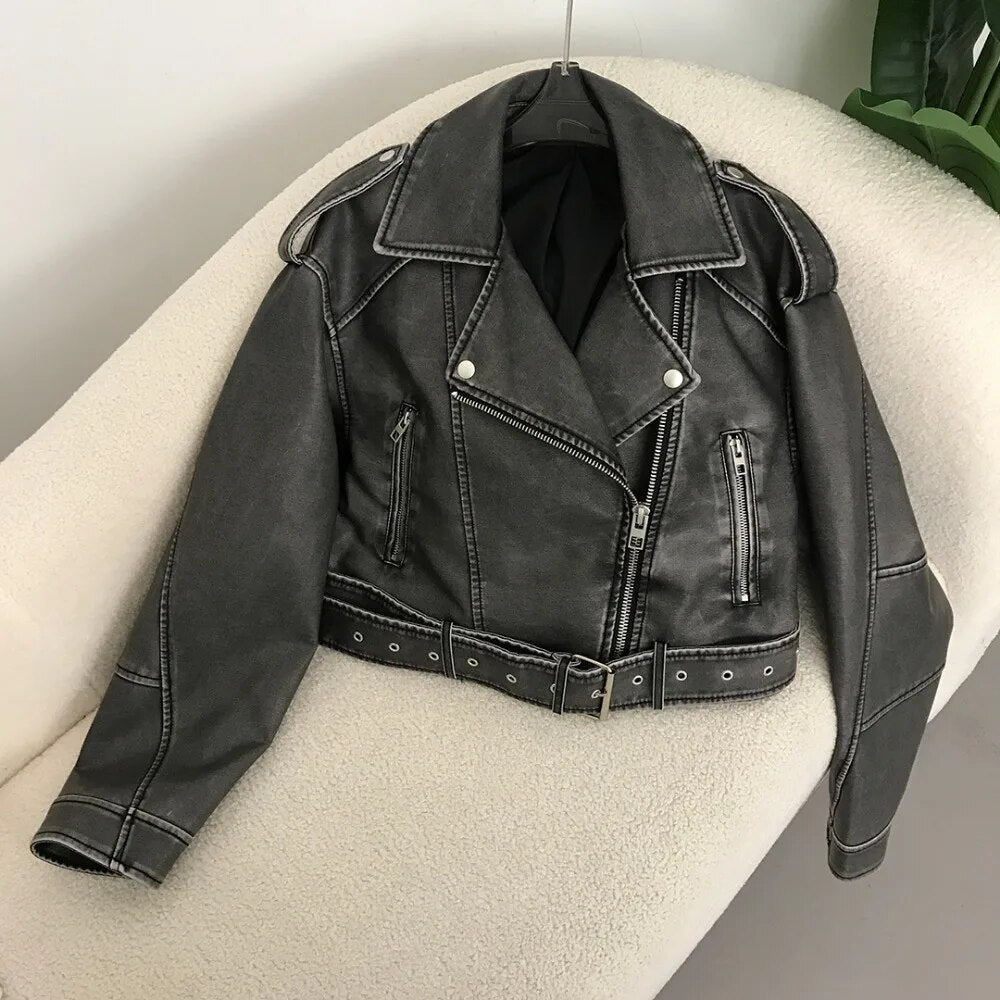 GR | Elegant leather jacket for spring