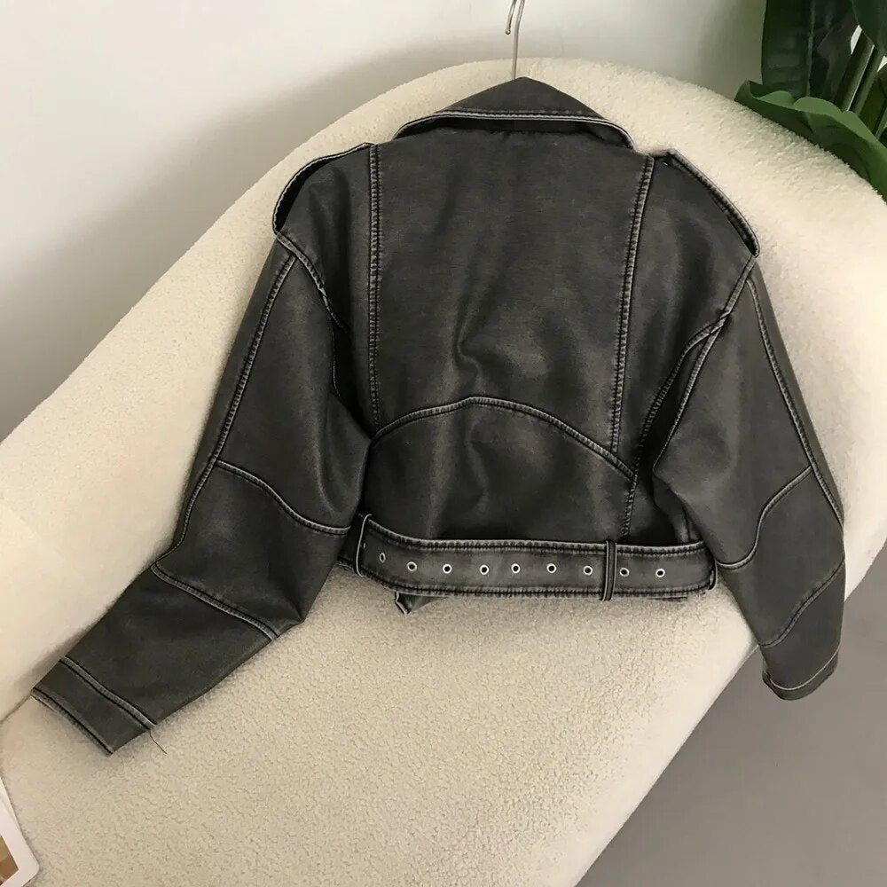GR | Elegant leather jacket for spring