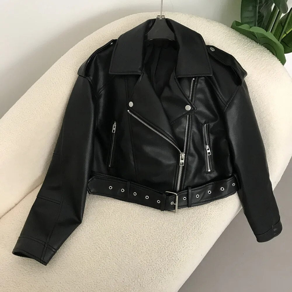 GR | Elegant leather jacket for spring