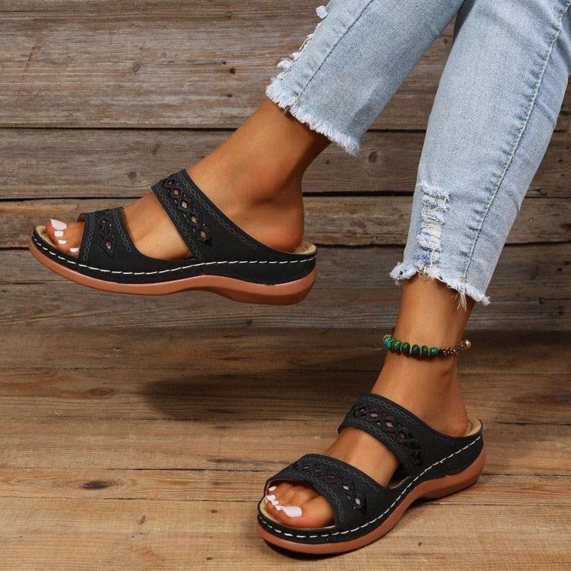 GR | Orthopedic sandals