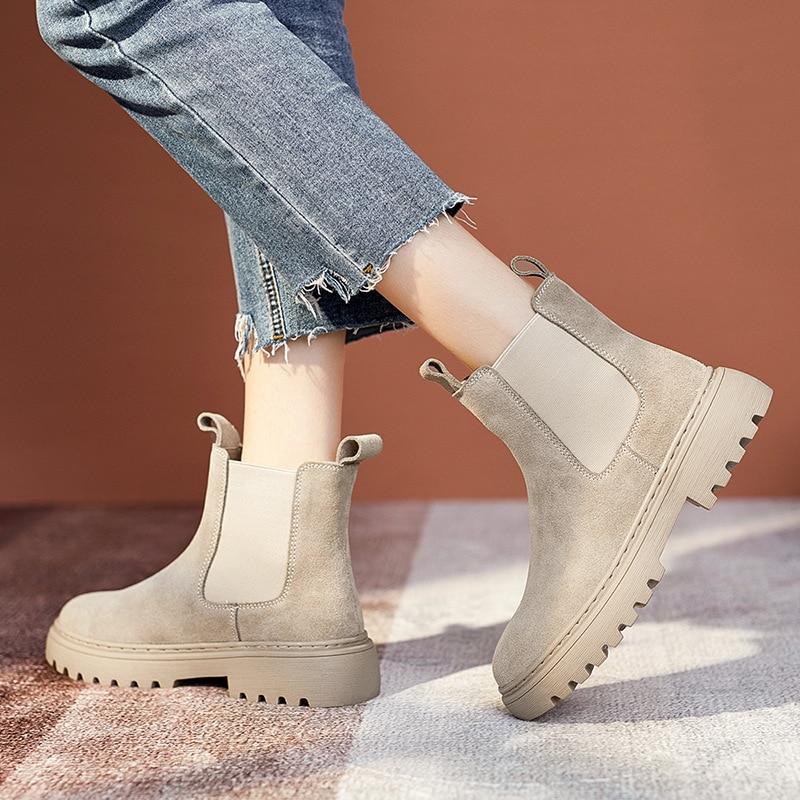 GR | Fashionable ankle boots