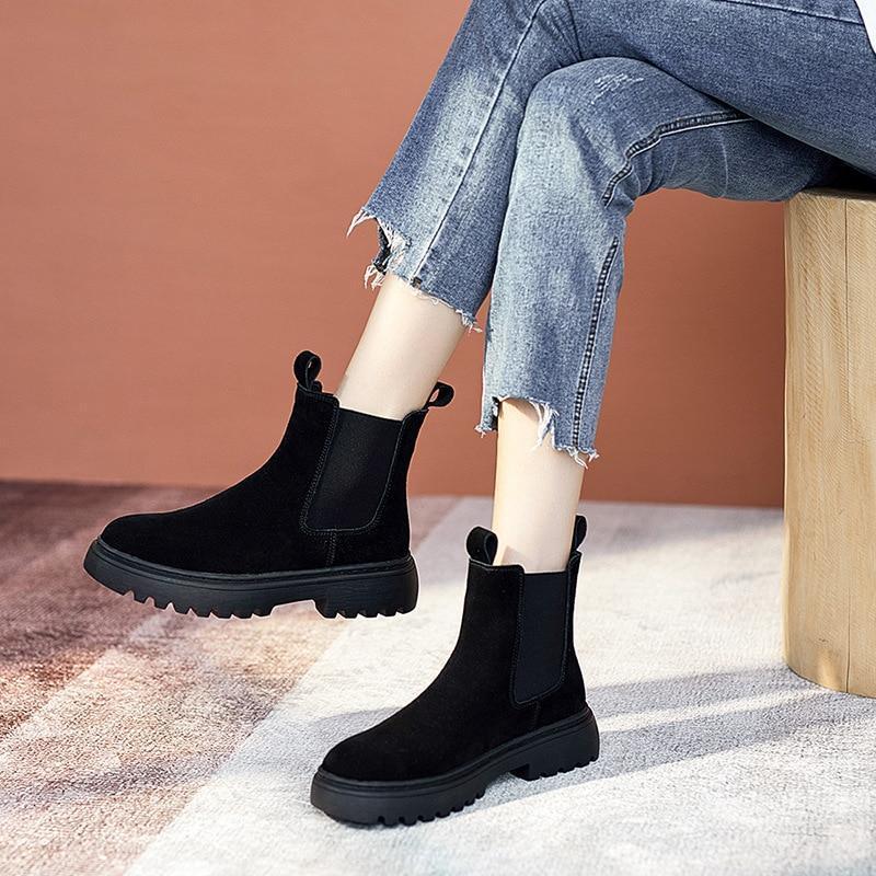 GR | Fashionable ankle boots