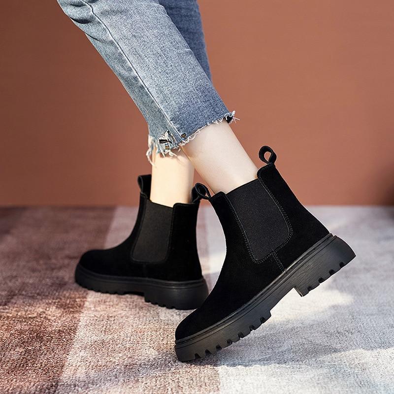 GR | Fashionable ankle boots
