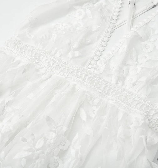 GR | Elegant cocktail dress for special occasions.