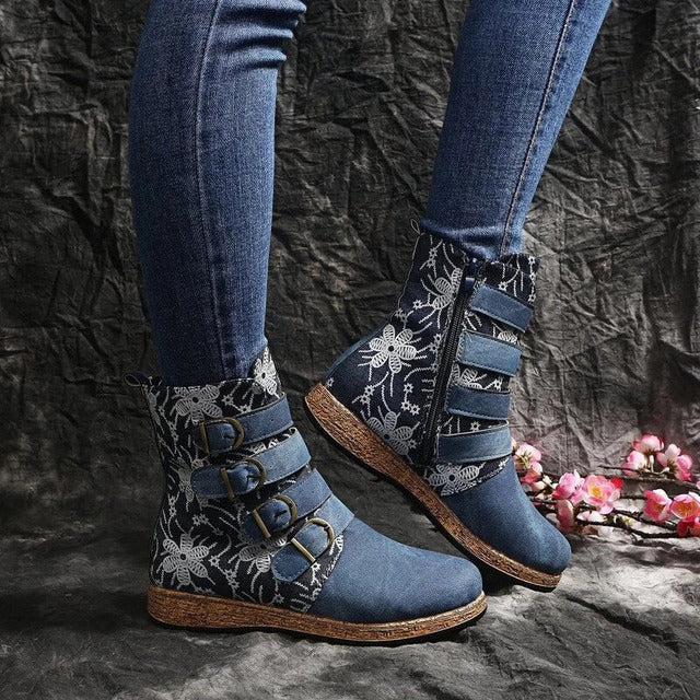 GR | Vintage Boots in Ethnic Style
