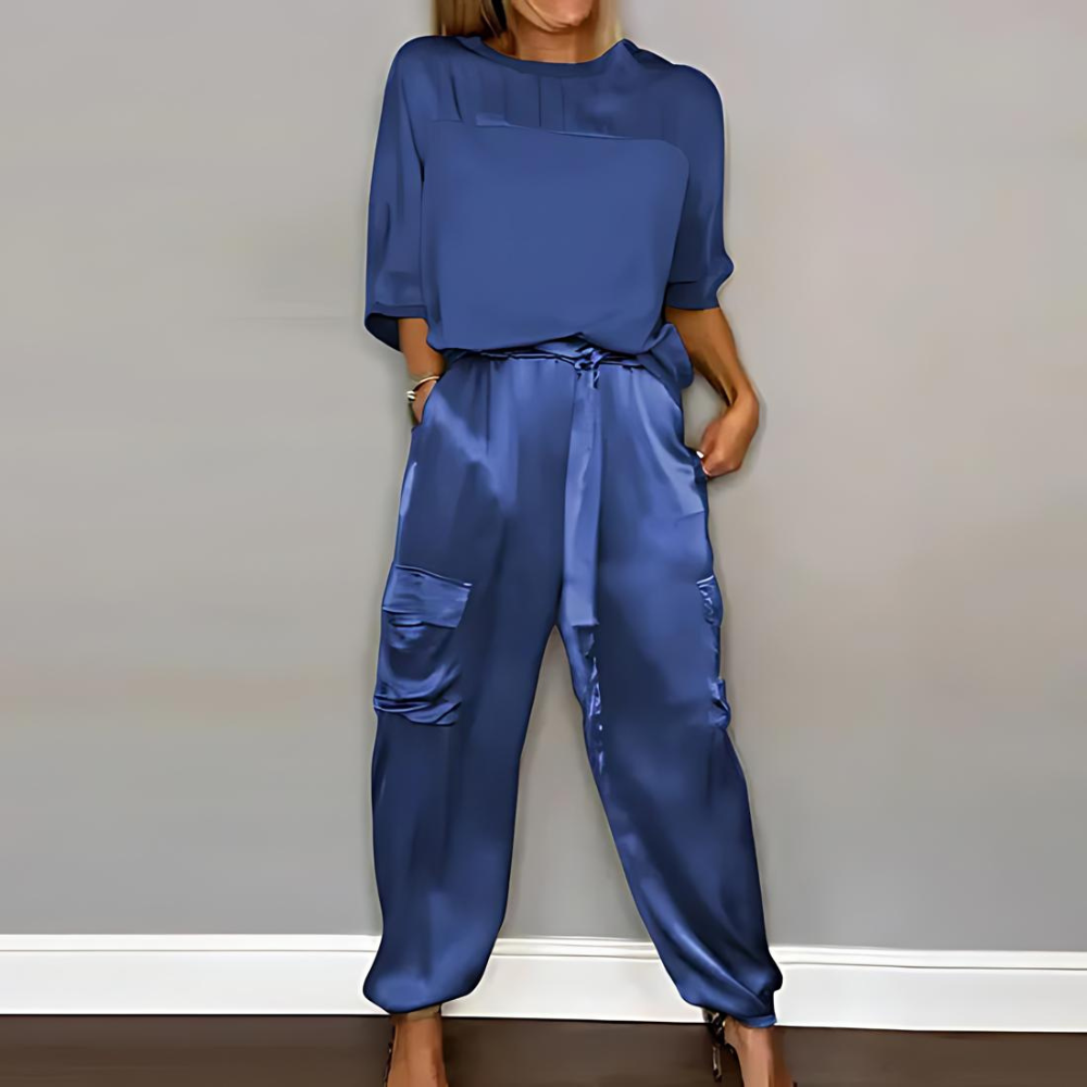 GR | Elegant & Stylish 2-Piece Women's Set