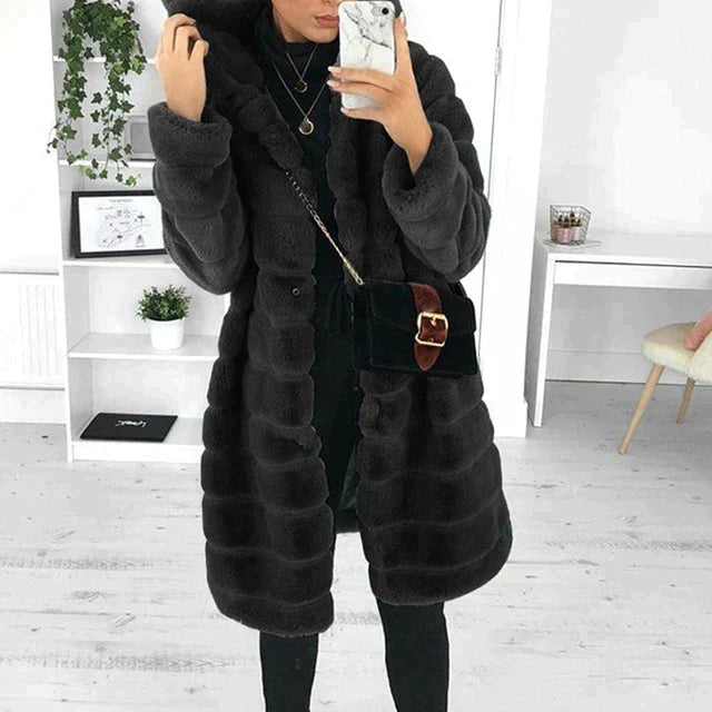 GR | Women's imitation fur coat - luxurious winter clothing