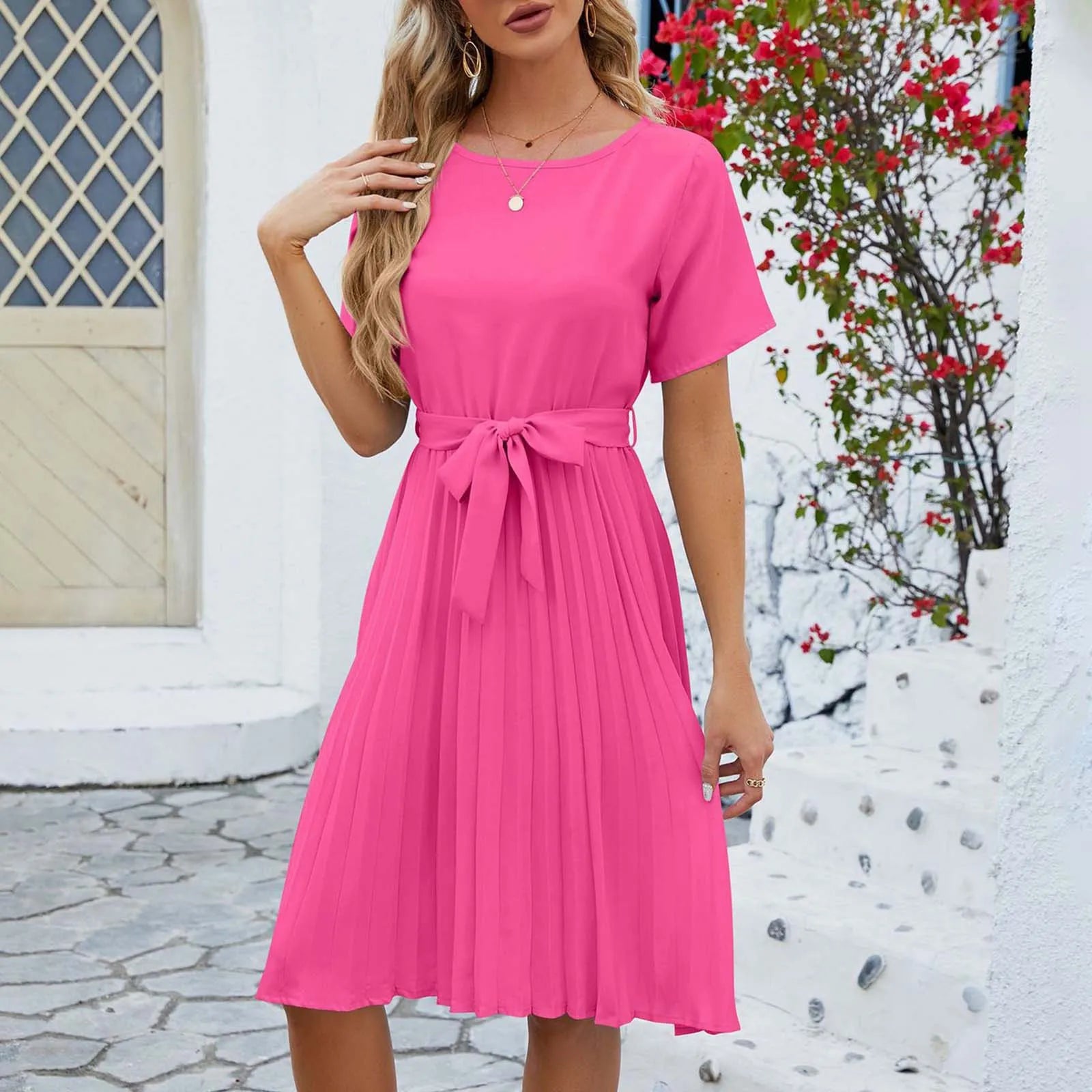 GR | Casual knee-length dress with belt and short sleeves
