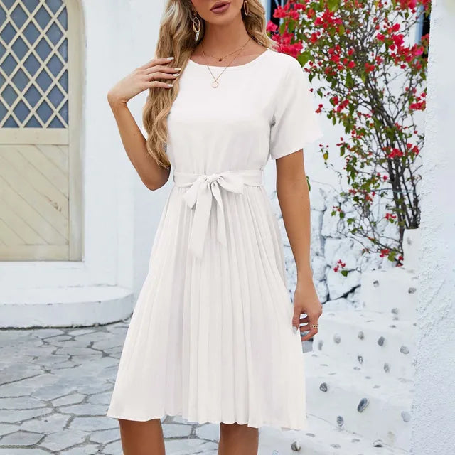 GR | Casual knee-length dress with belt and short sleeves